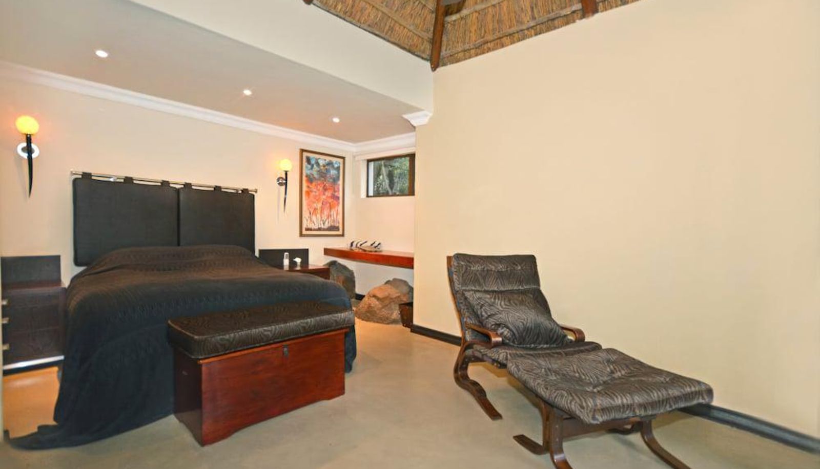 Standard room - Hippoview Guest House