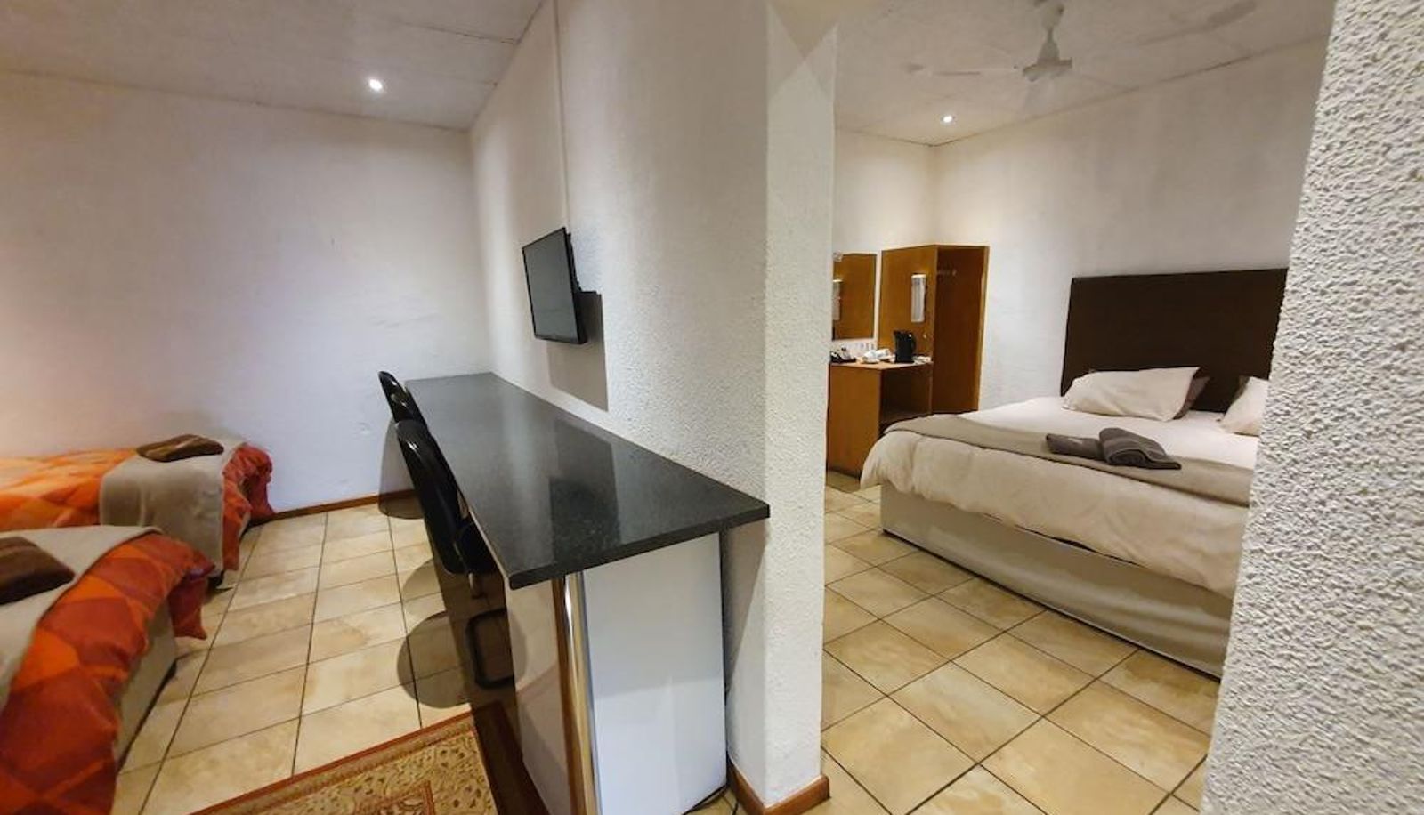 Standard room - Diggies Lodge
