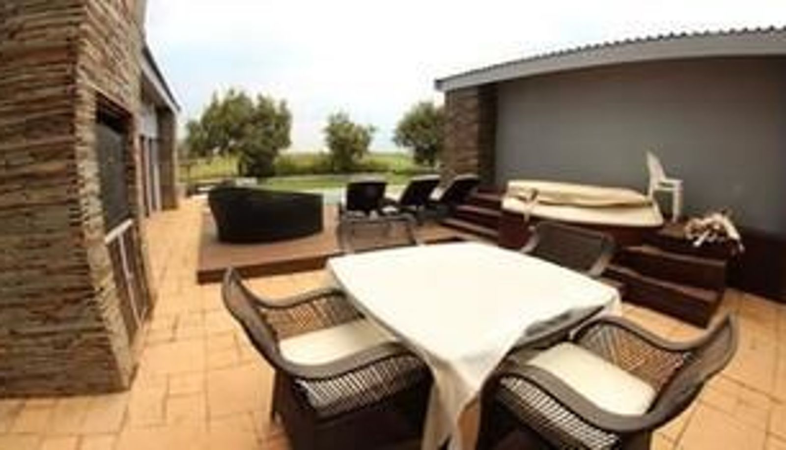 Terrazza - The Eagle