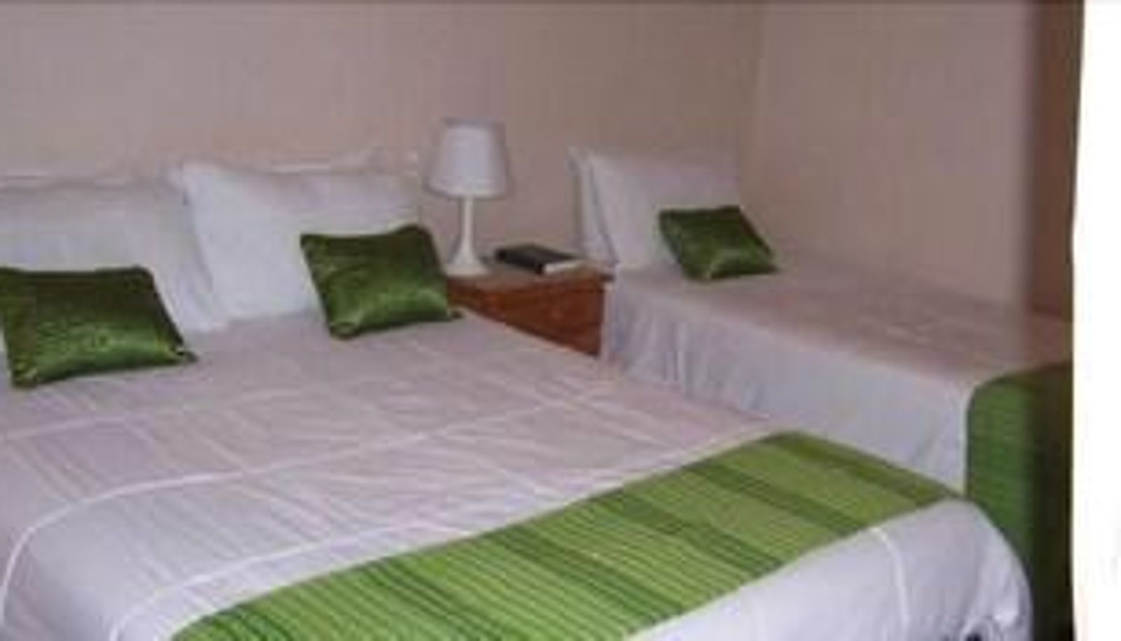 Standardzimmer - Agros Guest House