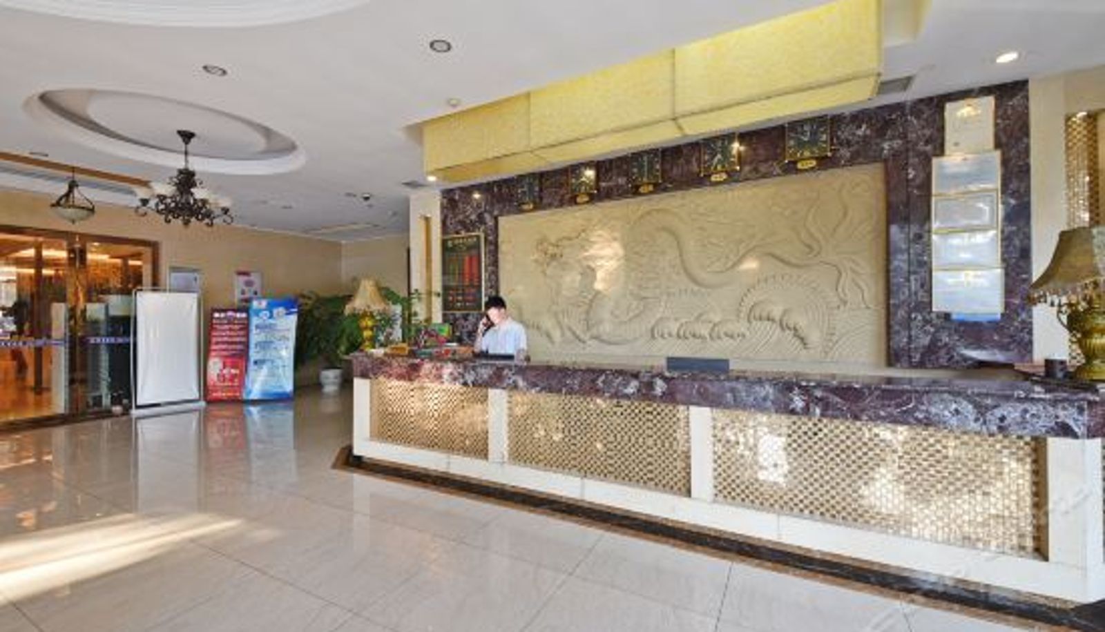 Recepcja - Luhao Hotel