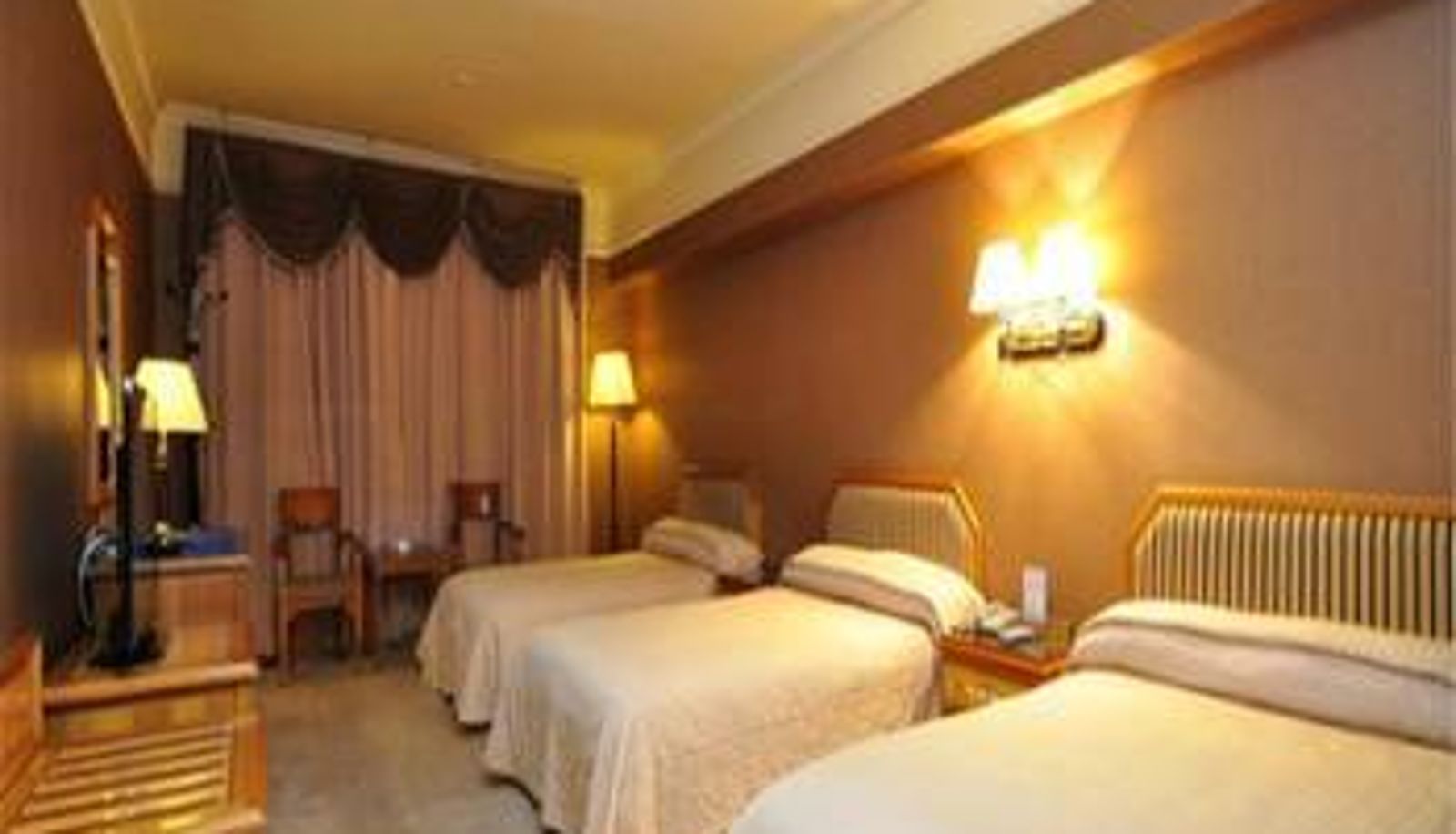 Zimmer - Yuxi Longma Hotel