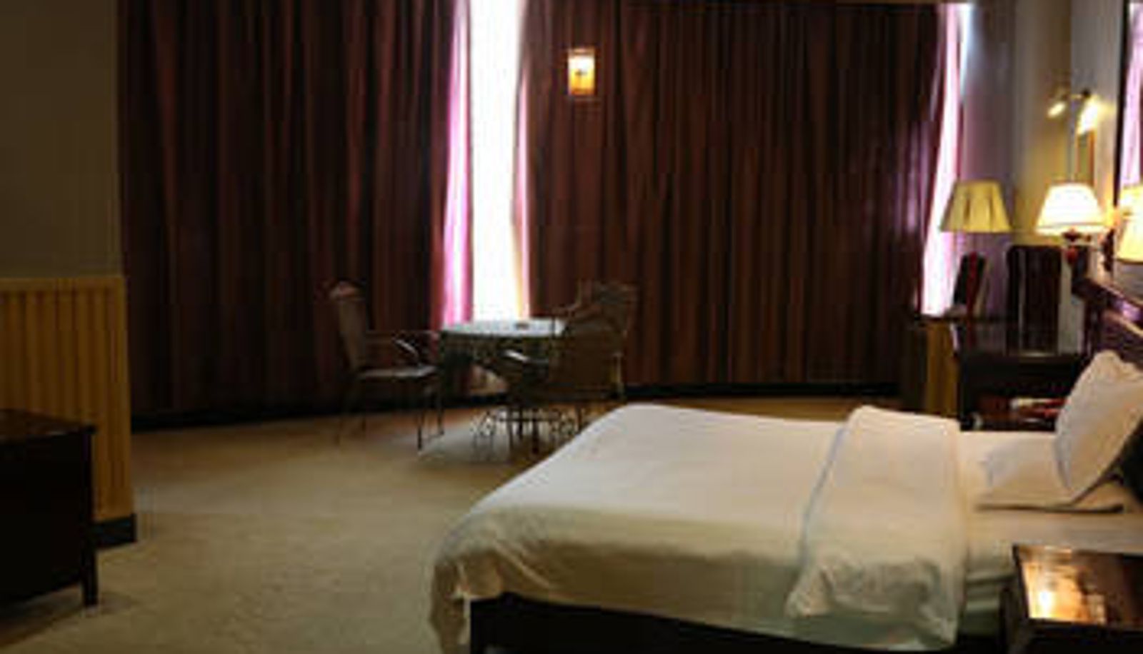 Zimmer - Baise Jinpai Hotel