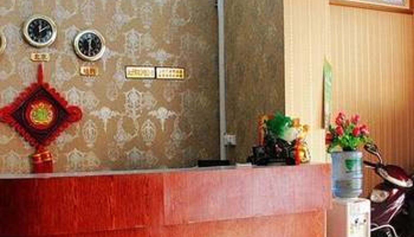 Hall - Yijia Hotel