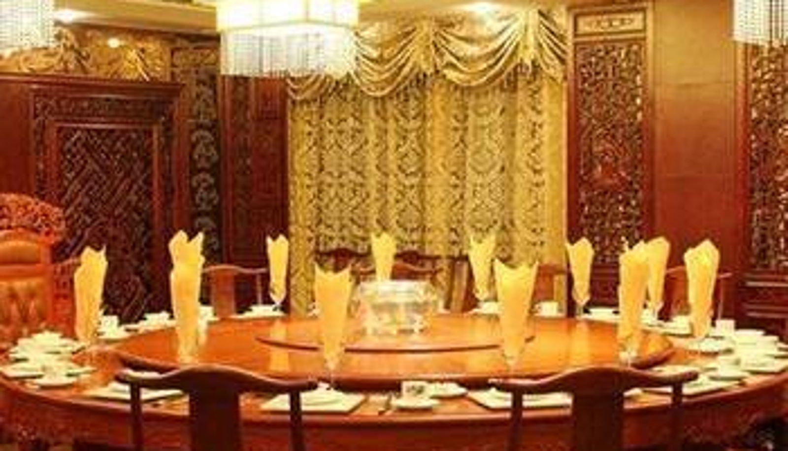 Salle de petit-déjeuner dans le restaurant - Wanhao Hotel