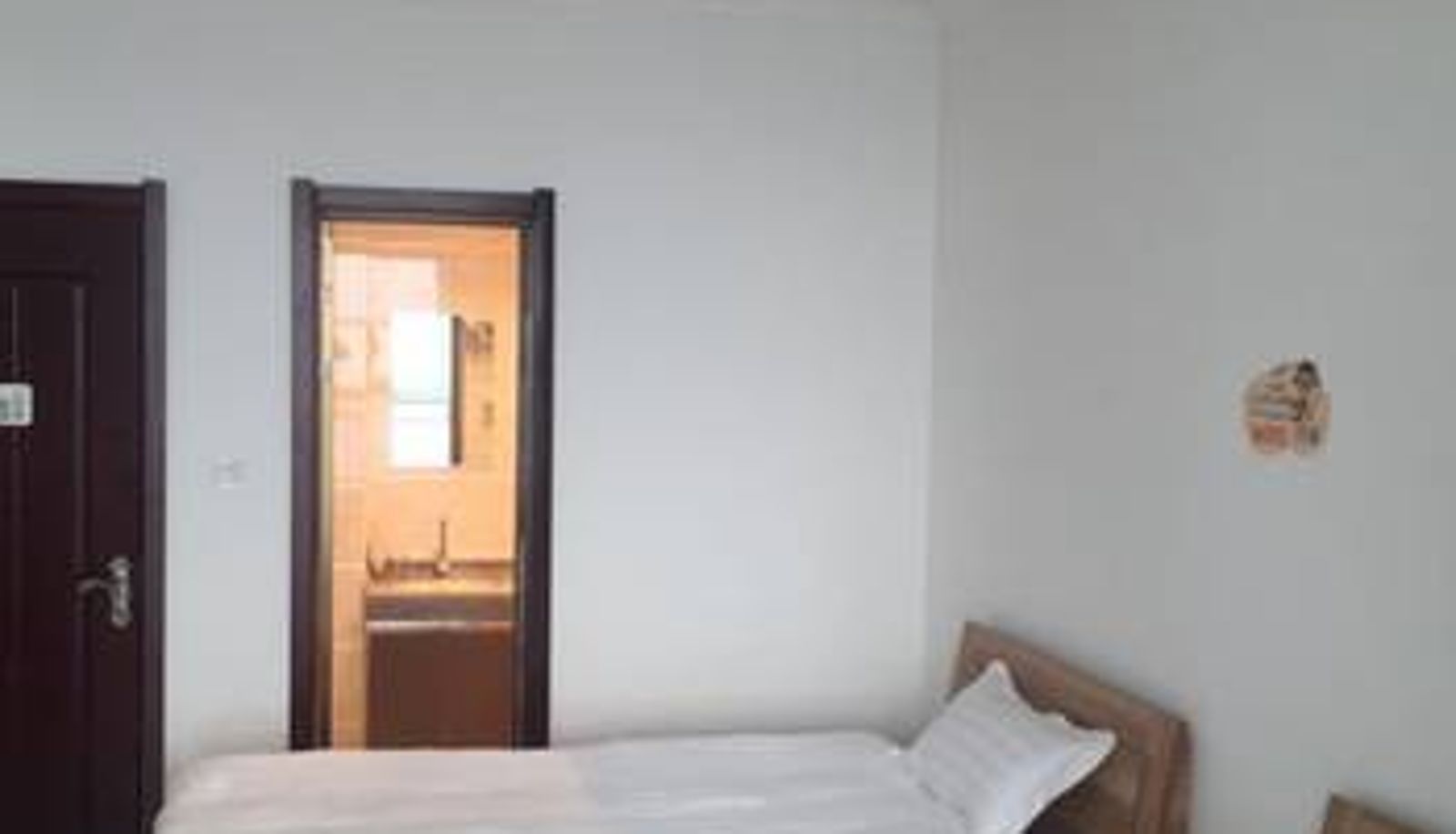 Room - moveing  moon