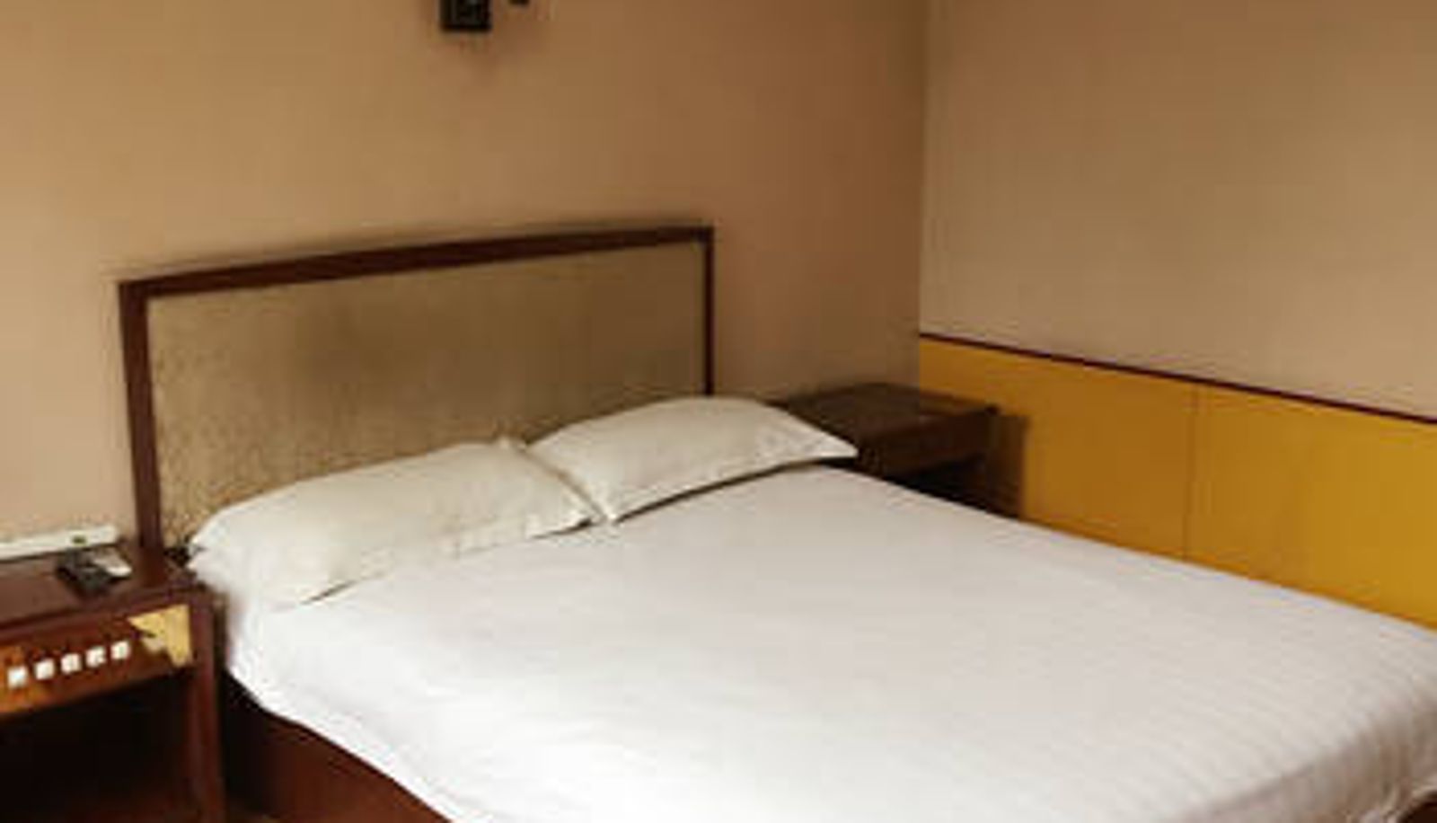 Chambre - 易佰连锁旅店(邯郸复兴路店)原海兴商务酒店