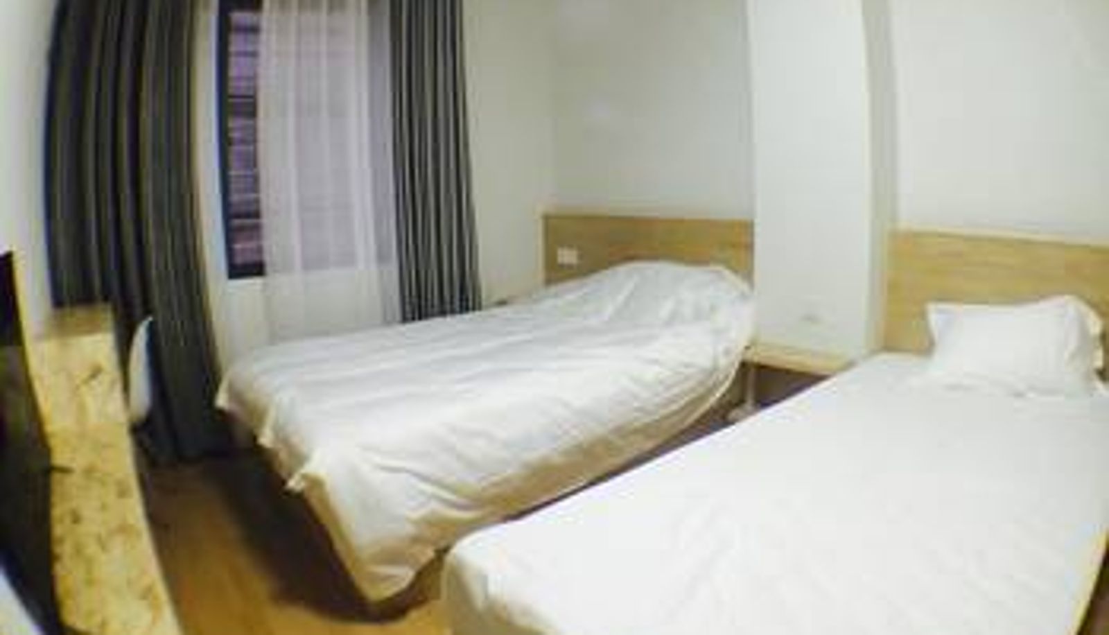 Room - Tarry Inn