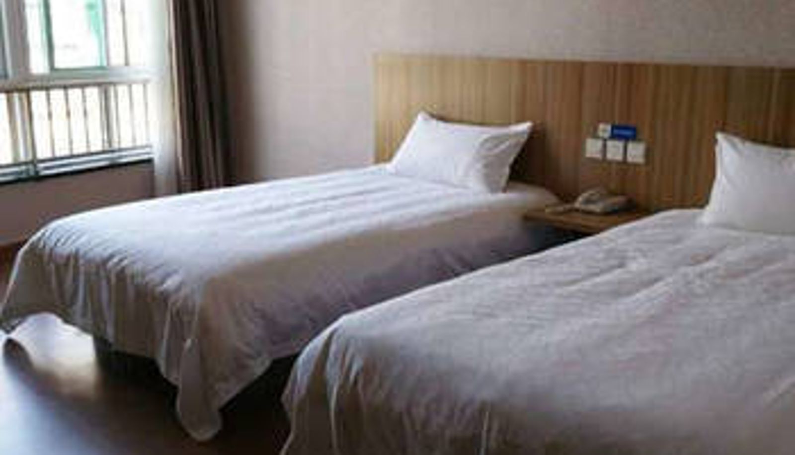Room - 驿家365连锁酒店(山东济宁太白国际店)