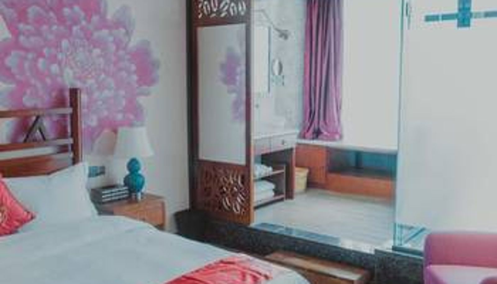 Zimmer - EASE HOTEL