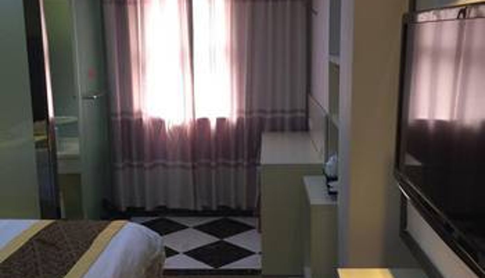 Zimmer - Hummingbird Express Hotel (Pedestrian Street Store)