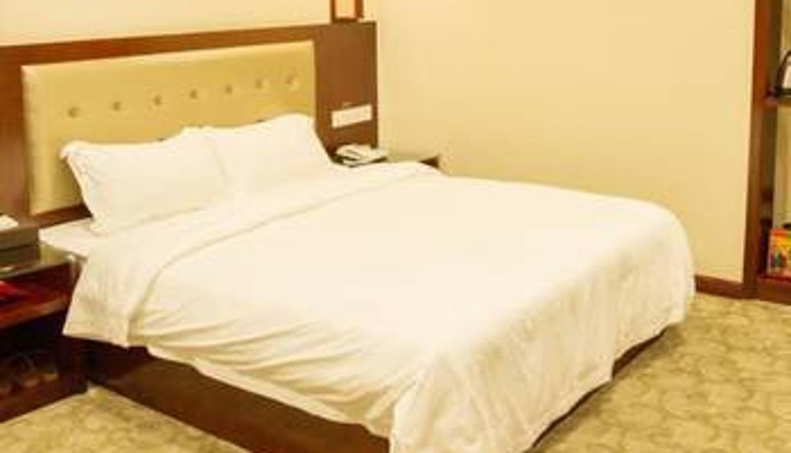 Zimmer - General Hotel (Maoming Dianbai Wanda Plaza Store)
