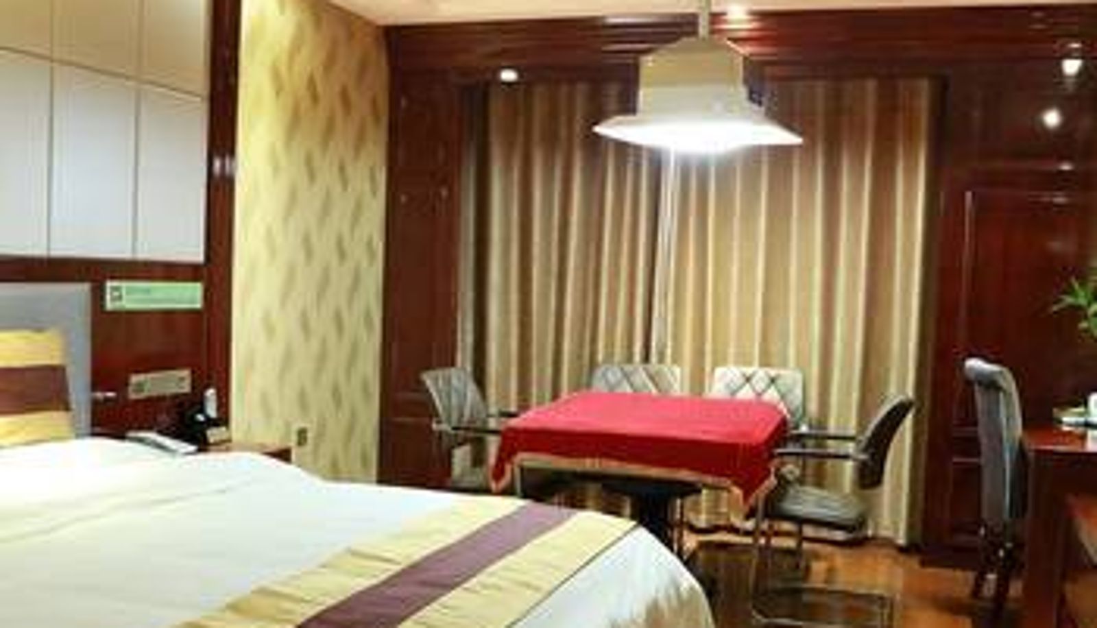 Room - 阜阳雷克泰酒店