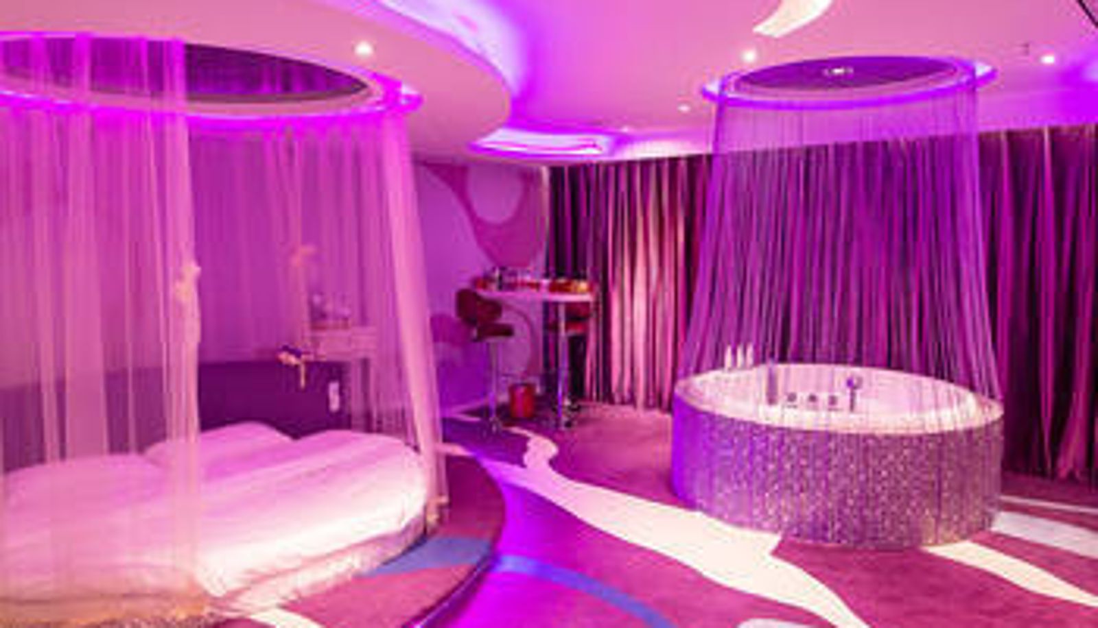 Zimmer - Swan Lake Cinema Hotel (Haixiu Middle Road Wangfujing Haiken Plaza Branch)