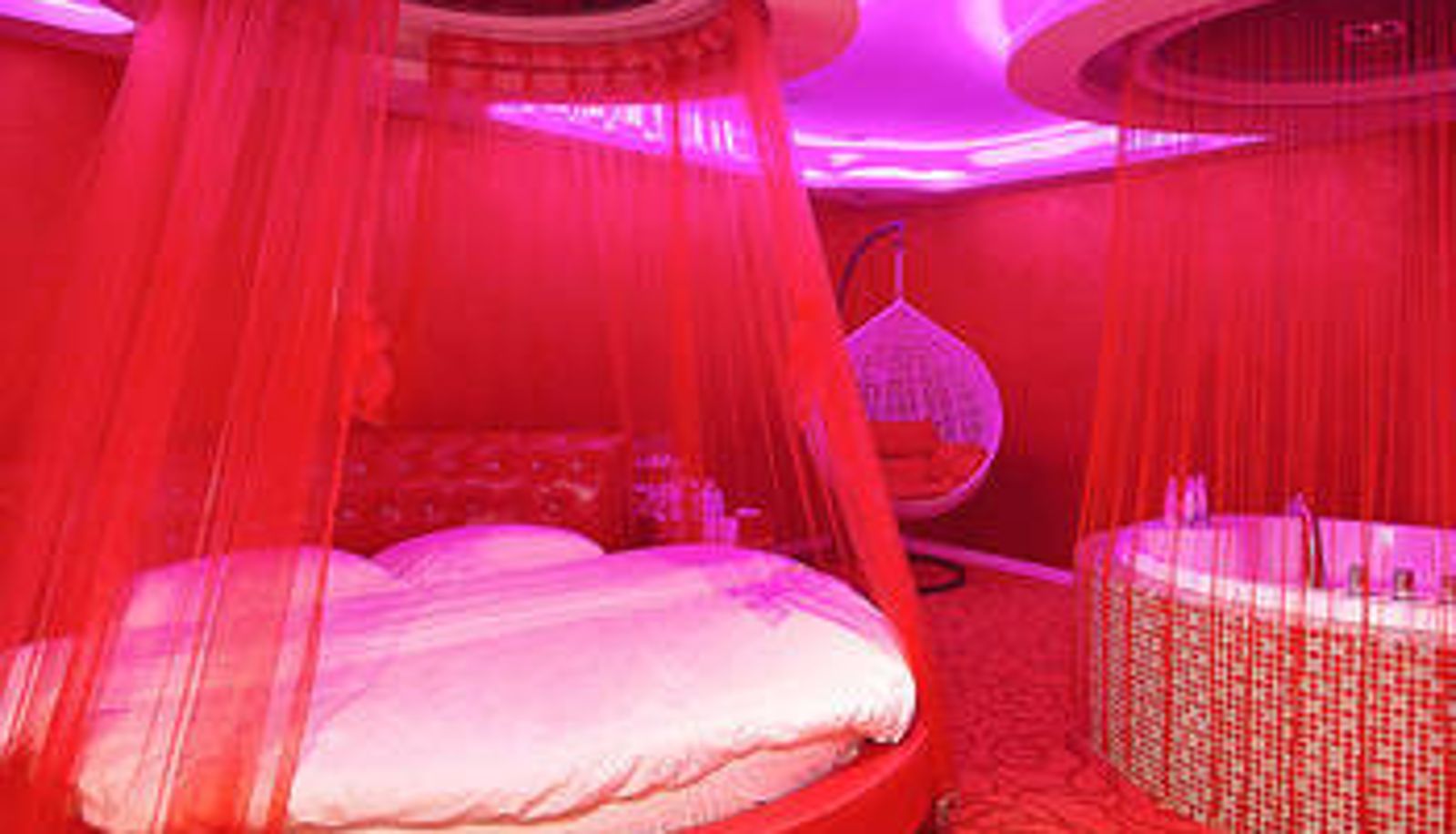 Camera - Swan Lake Cinema Hotel (Haixiu Middle Road Wangfujing Haiken Plaza Branch)