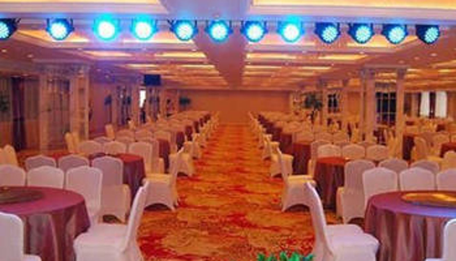 Sala prima colazione all'interno del ristorante - Hongluo Harbor Holiday Hotel