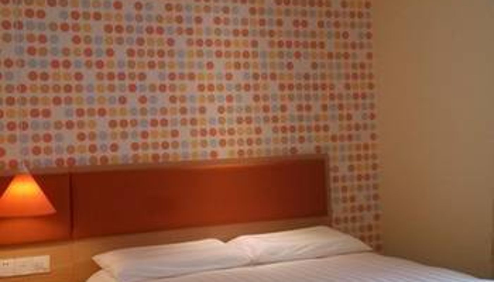 Zimmer - (Prepayment Required)Home Inn · Neo (Maoming Renmin Road Pedestrian Street Center Store)