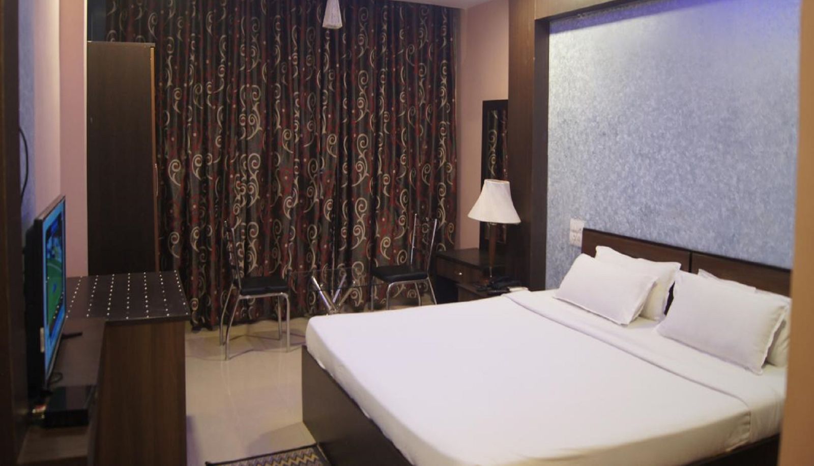 Standardzimmer (Doppel) - Hotel Downtown