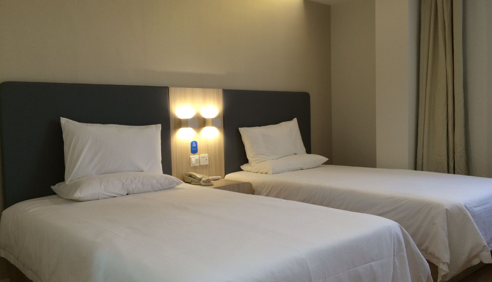 Habitación estándar - Hanting Shanghai Jinshan Zhujing Wan'an Street(Domestic Only)