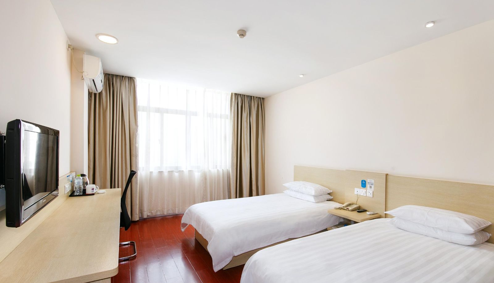 Camera standard - Hanting Hangzhou Shiqiao Road(Domestic Only)
