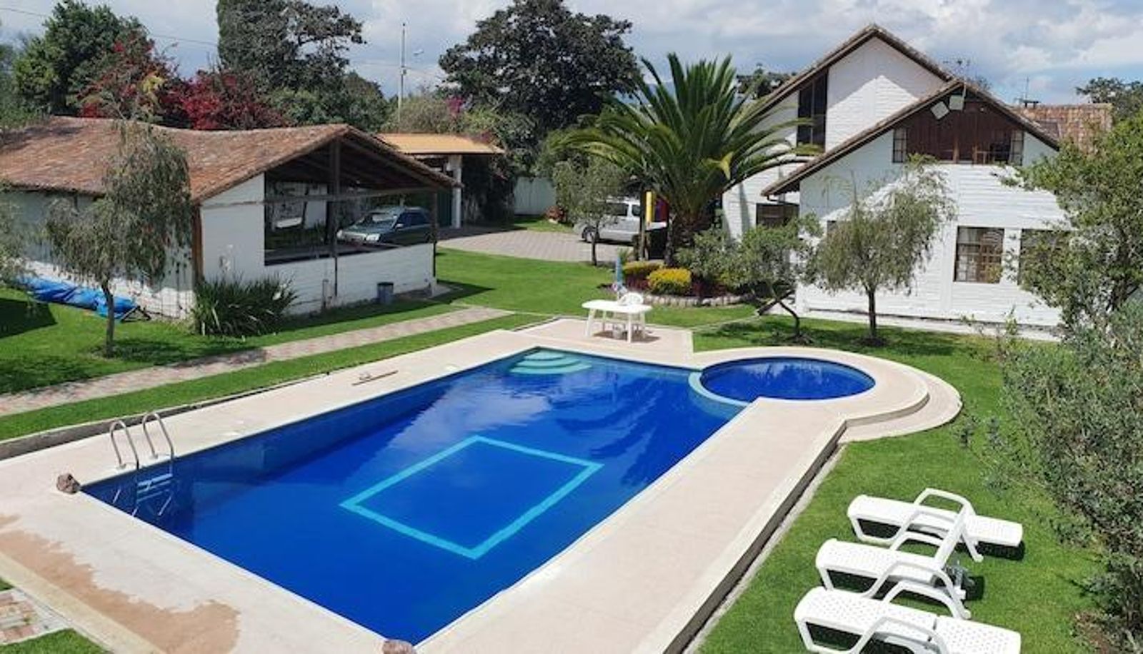 Zwembad - Quinta Carlota