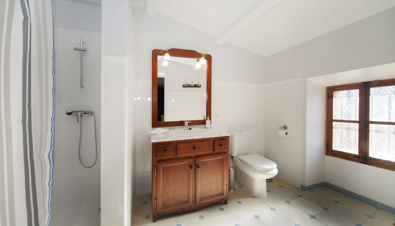 Cuarto de baño - Cal Secretari Vell