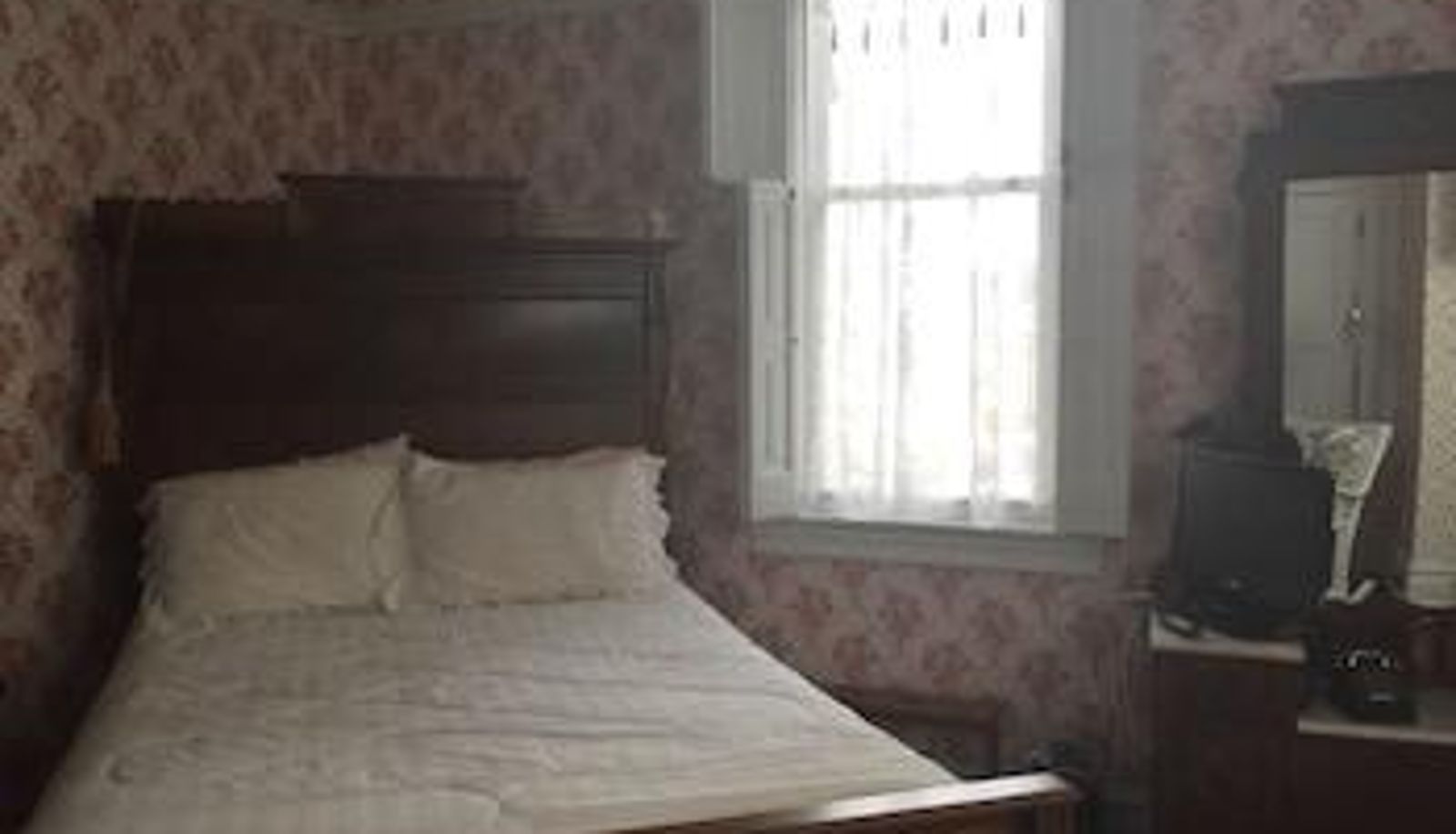 Standard room - The Todd House Bed and Breakfast
