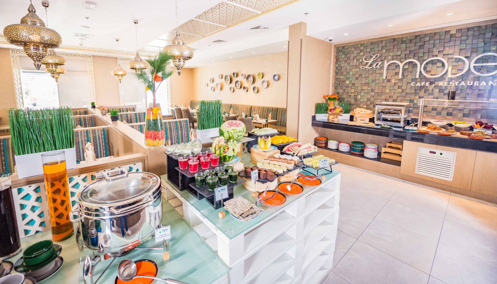 Restaurant - Mena Plaza Hotel Albarsha