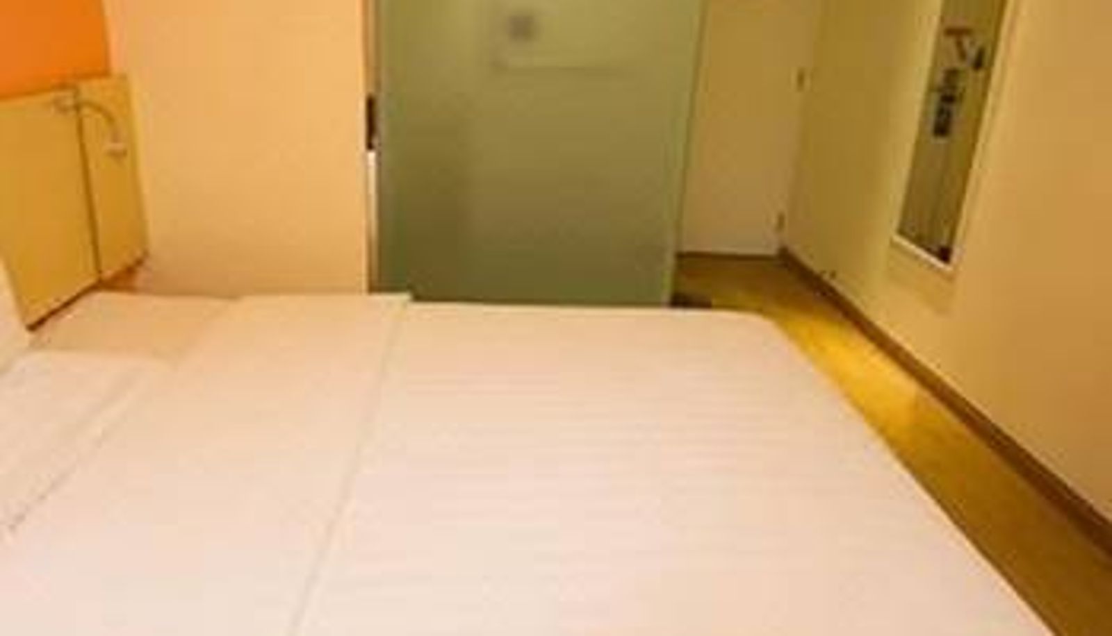 Kamer - Wanming Hotel (Taiyuan Railway Station Wuyi Square Branch)