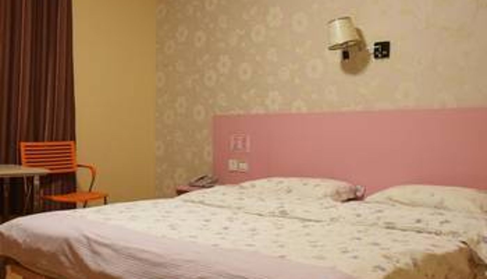 Camera - Jiatu Hotel (Humanities and Technology College Store)
