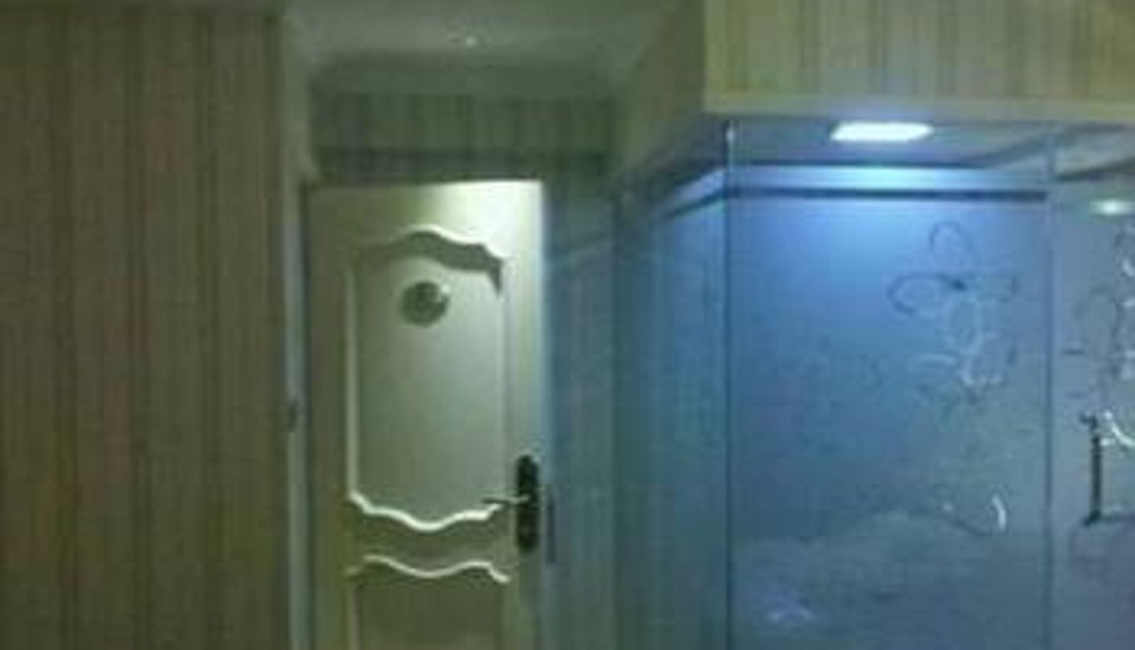 Room - British Hotel