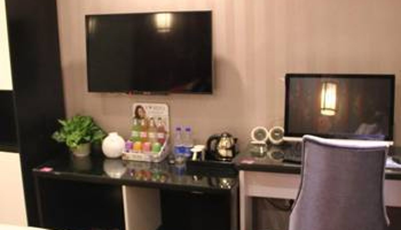 Zimmer - Mong Kok Hotel (Hejiaying Subway Station Store)