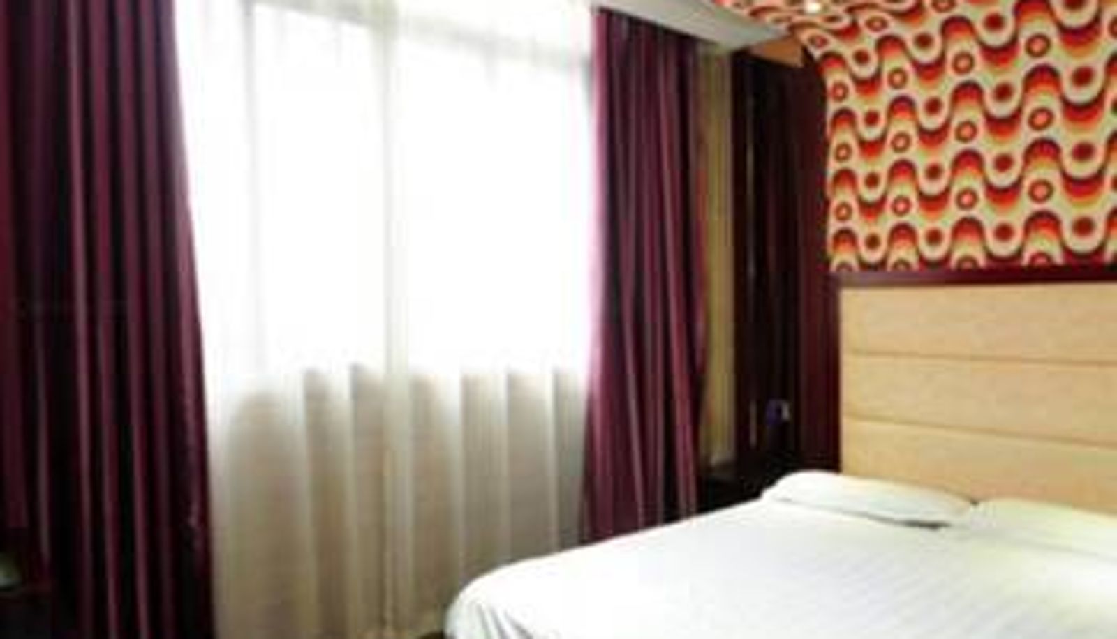 Zimmer - Caishe Chain Hotel (Changjiang East Street Minshang International Branch)