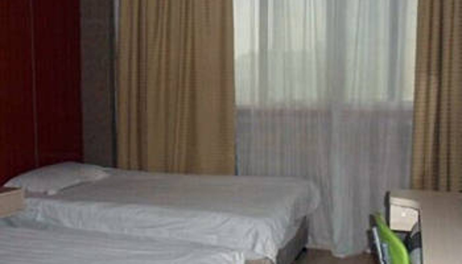 Zimmer - Caishe Chain Hotel (Changjiang East Street Minshang International Branch)