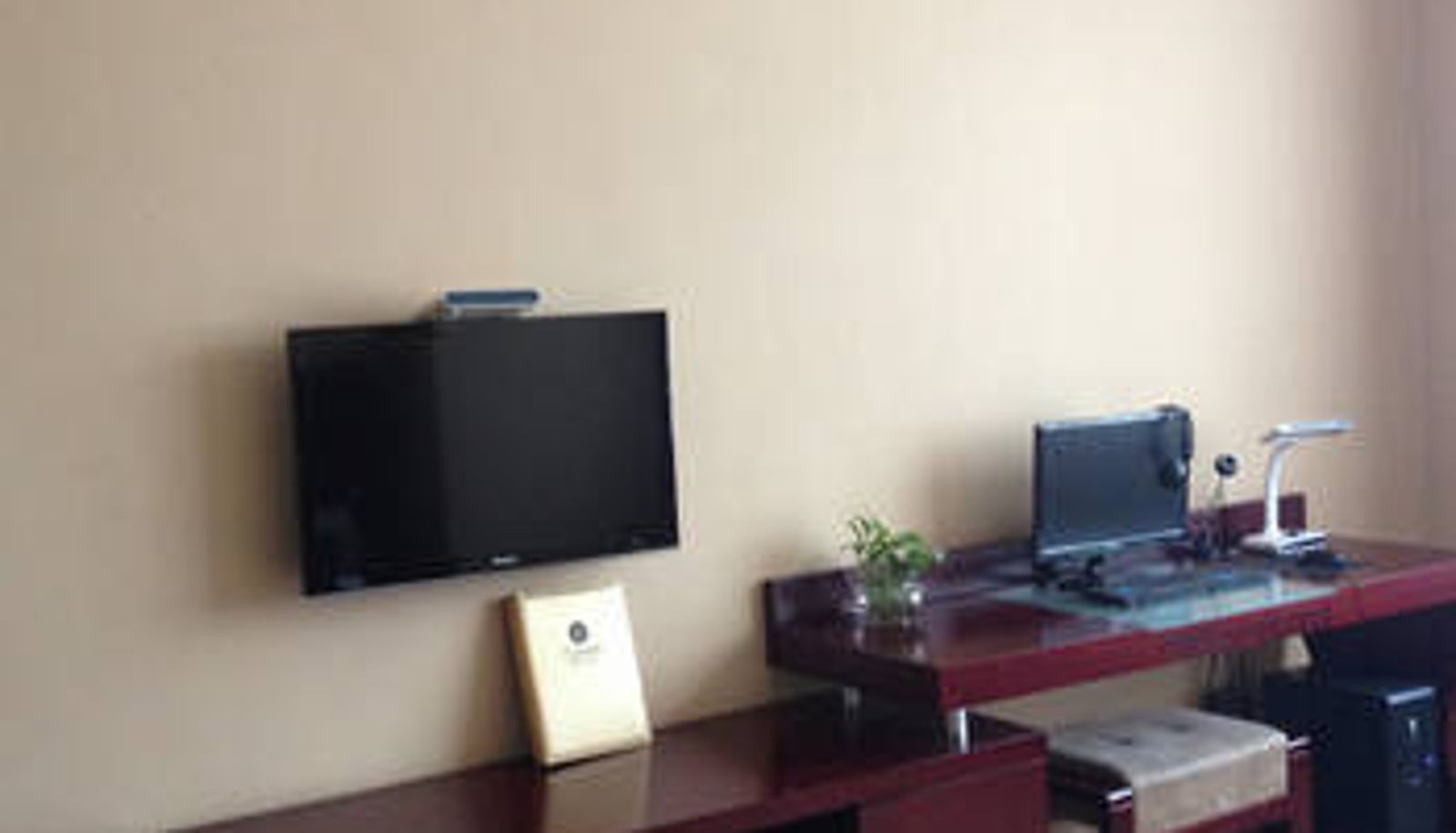 Room - Blue Moon Shengjing Hotel (Lujiang Huancheng North Road Branch)