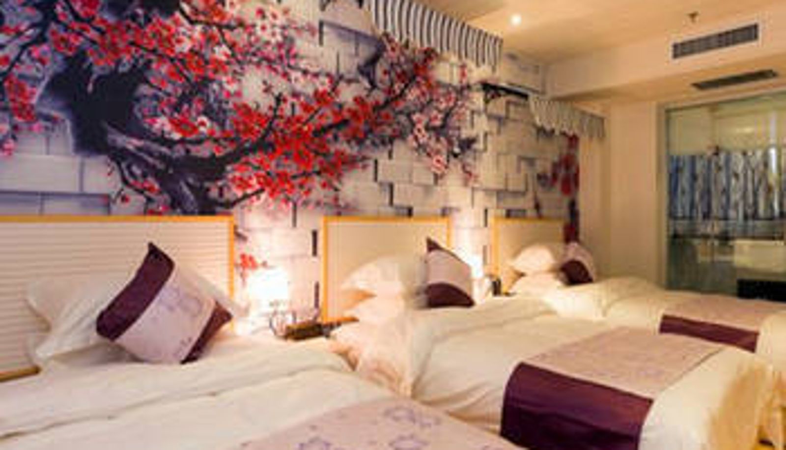 Chambre - A ray of sunshine travel inn (Pangdonglai store at the train station)
