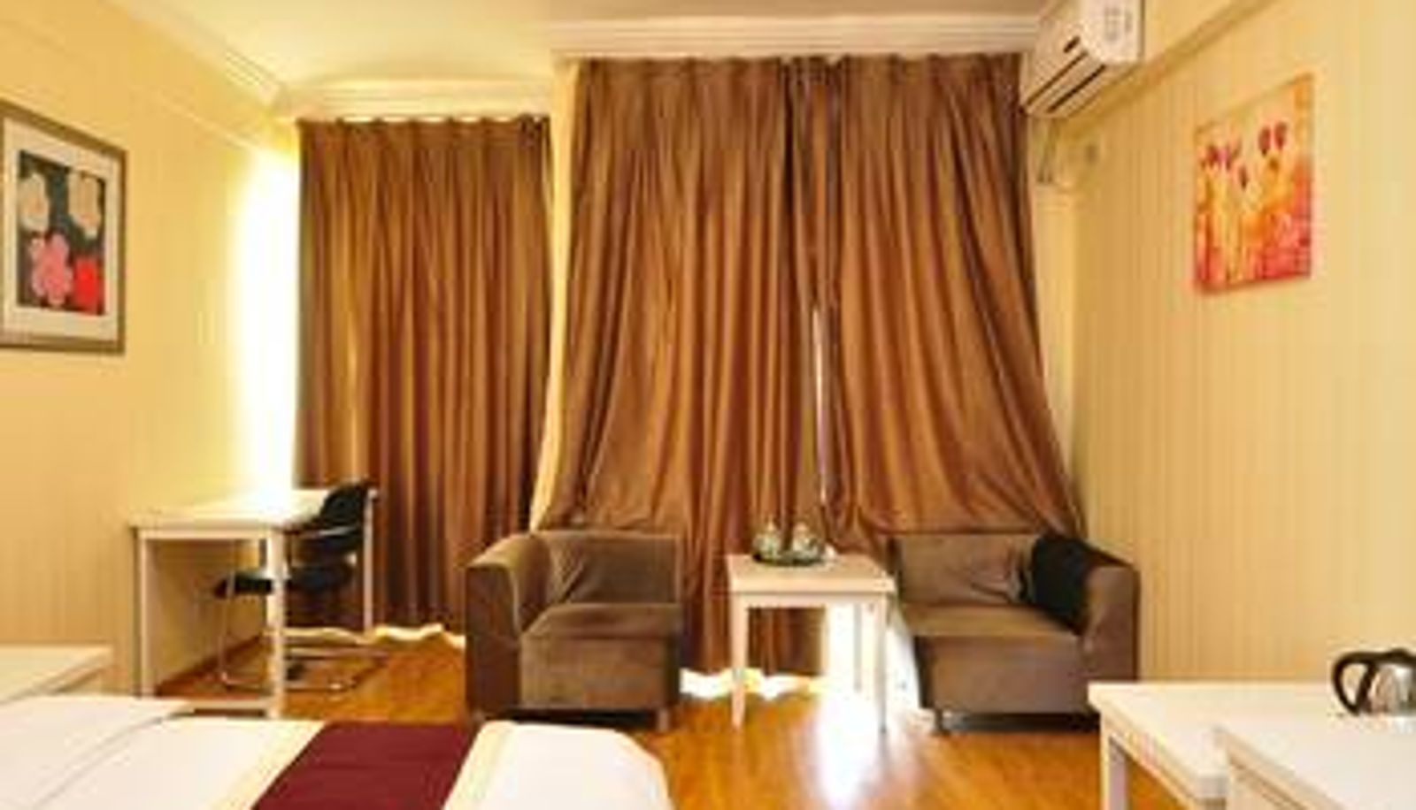 Zimmer - British Hotel (Century Jinyuan Store)