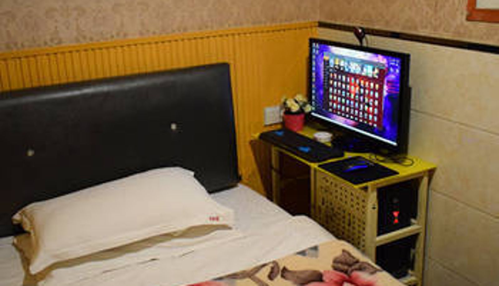 Kamer - Tianmen Hotel (Xihua Normal University Store)