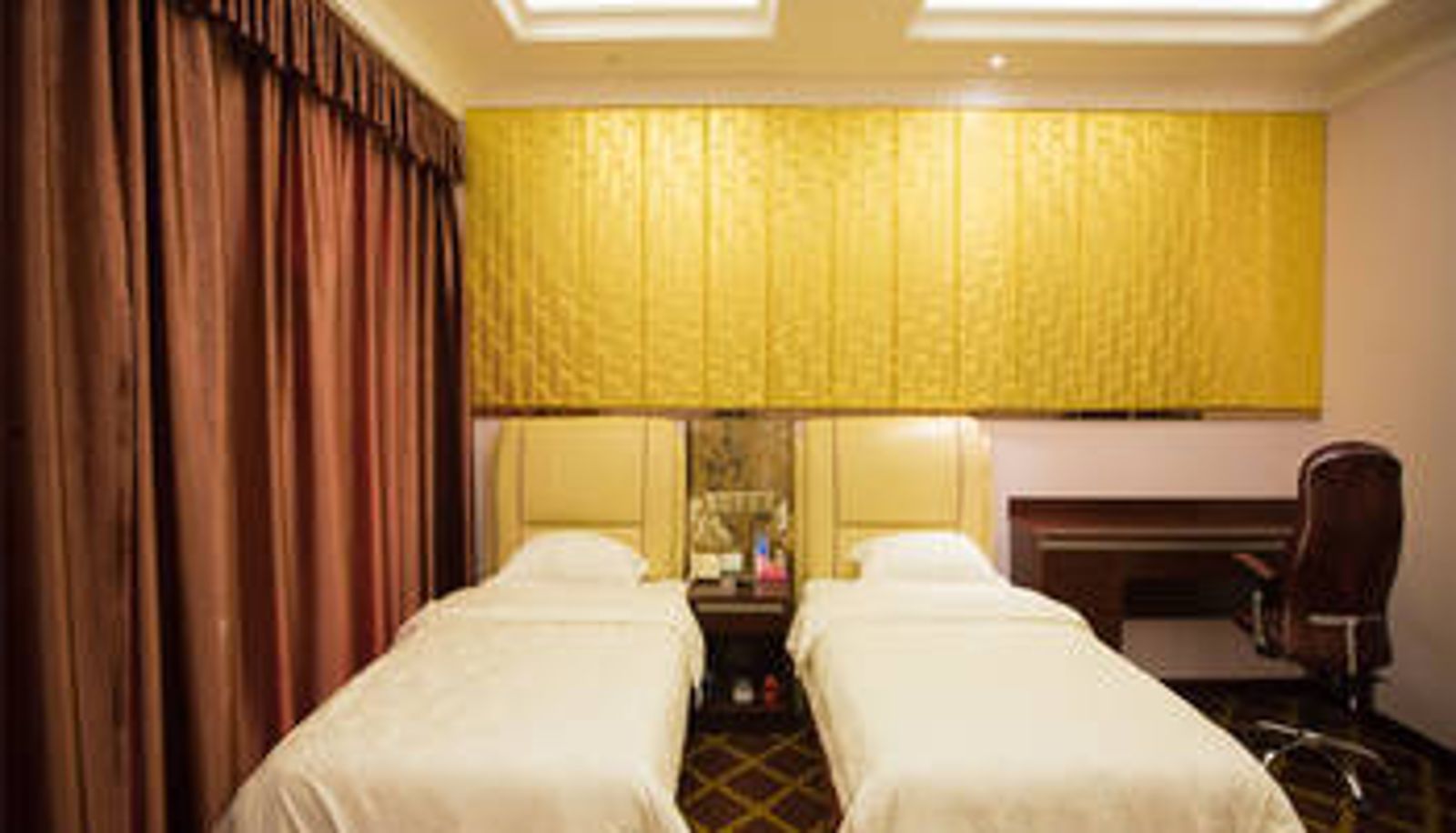 Zimmer - Xinyang Sunshine Business Hotel