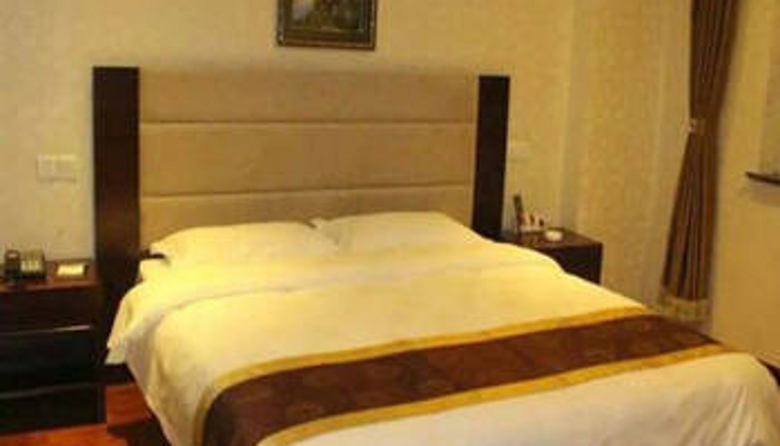 Camera - Wanjiarong Hotel (Runyu Home Furnishings Store)