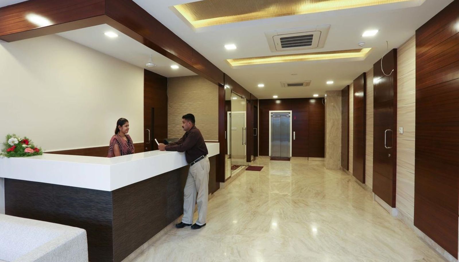 Rezeption - Hotel Seetharam Select