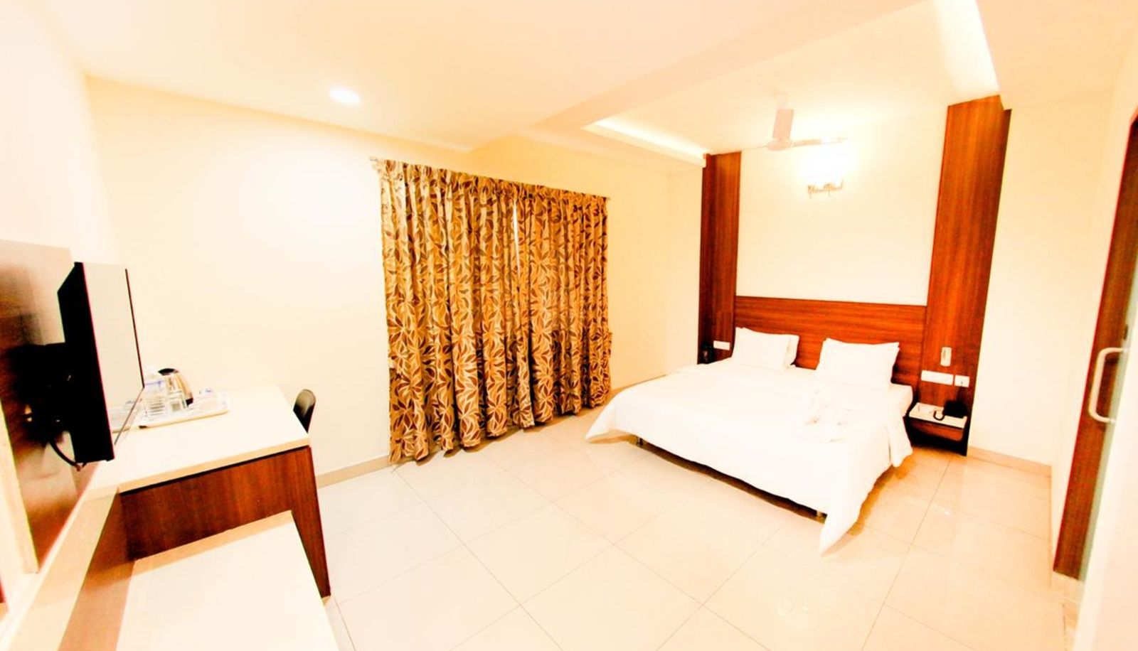 Standardzimmer (Doppel) - Hotel Rathna Residency