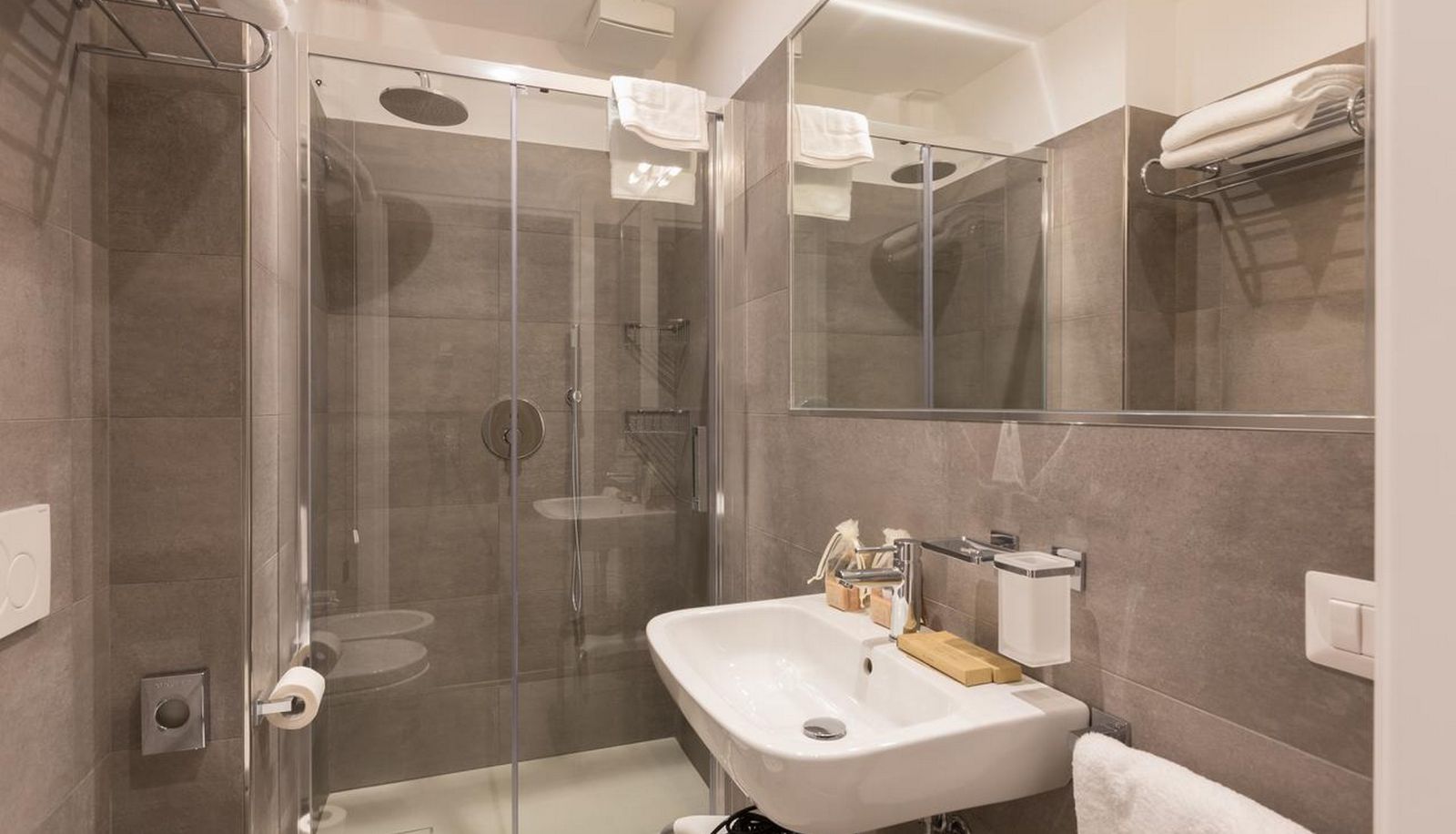 Badezimmer - AI SUMA HOTEL