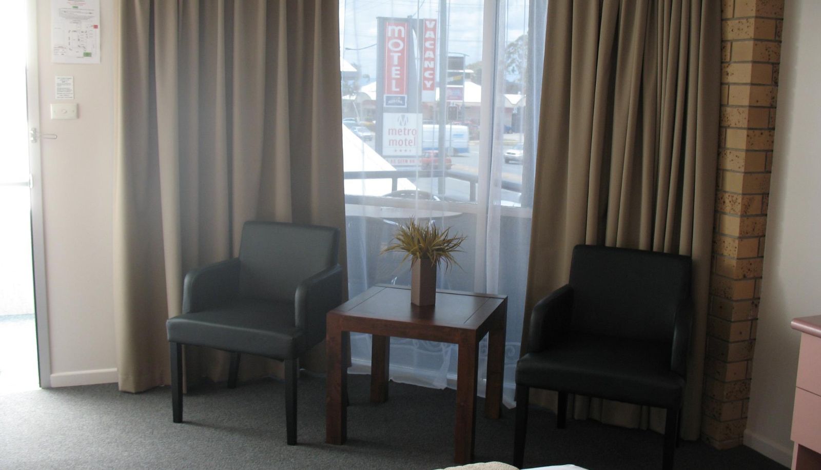 Business room - Metro Motel