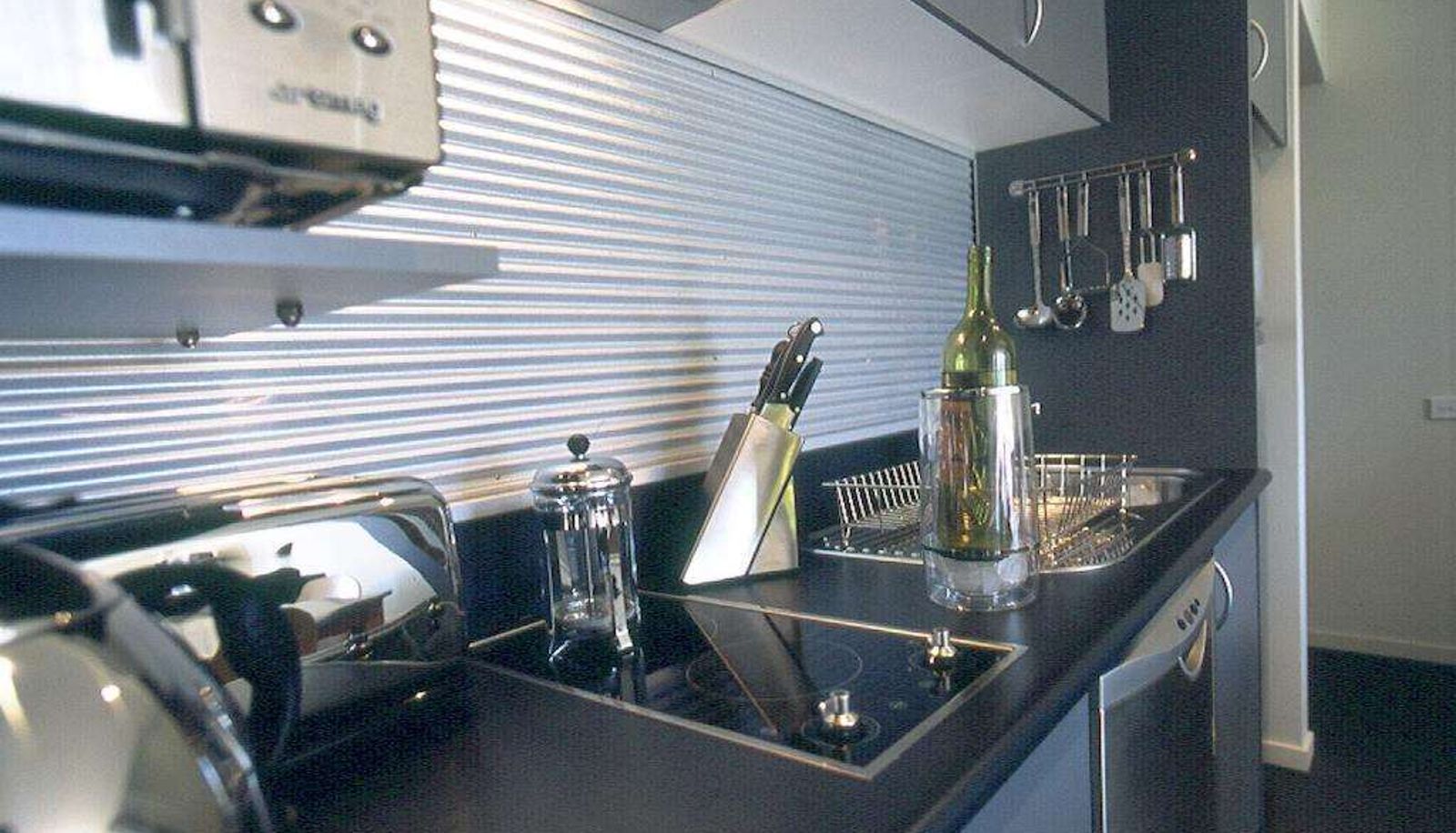 Room - Corrigans Cove Apartments