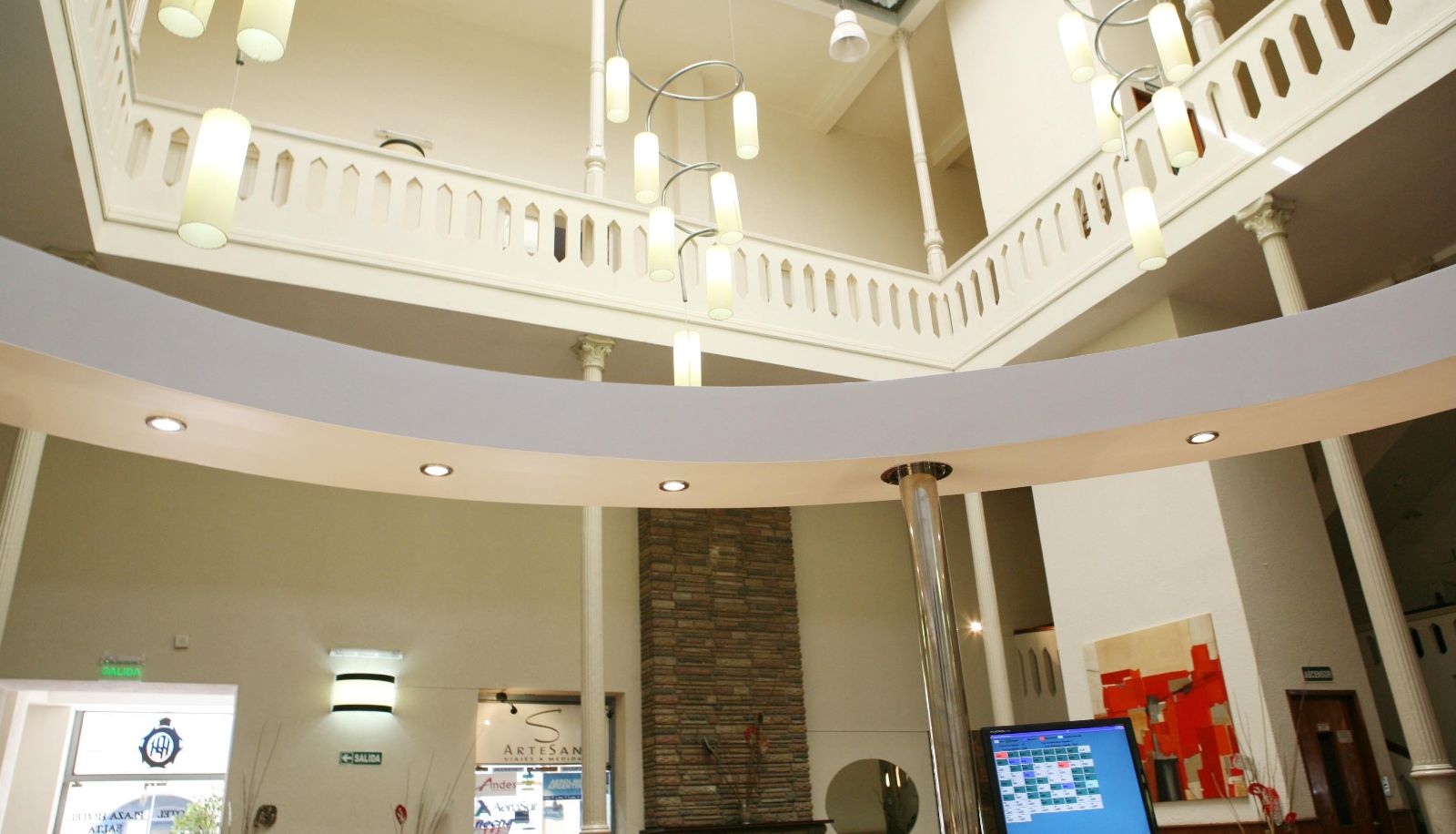 Hall - Hotel Plaza