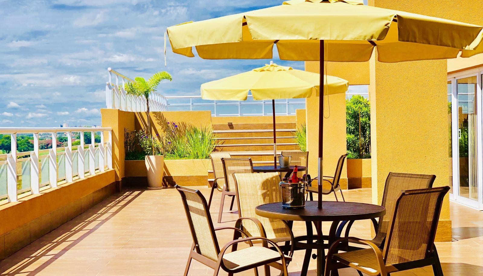 Terrace - Lummina Hotel Mogi Guacu