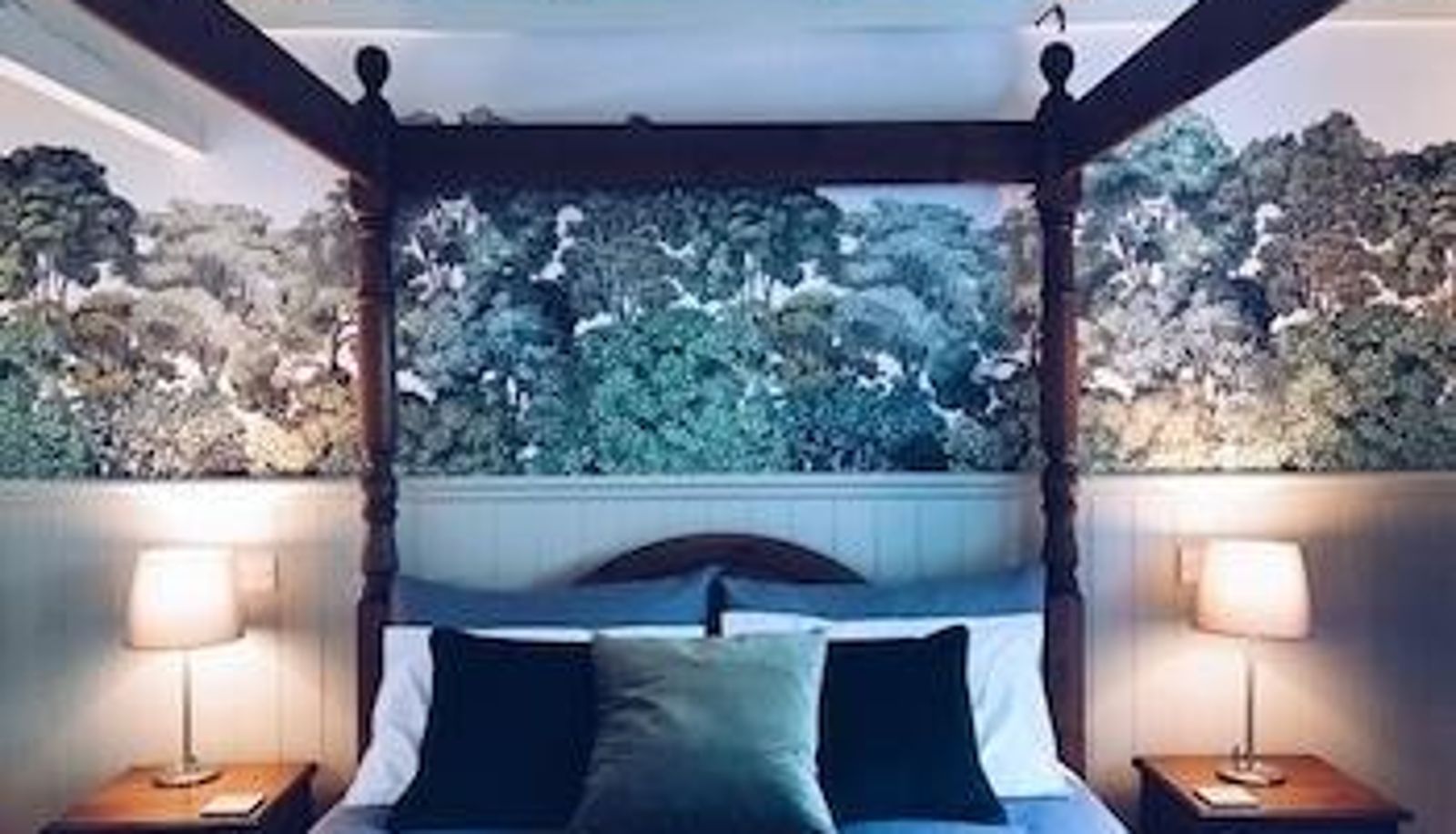 Standard room - The Sword Inn Hand