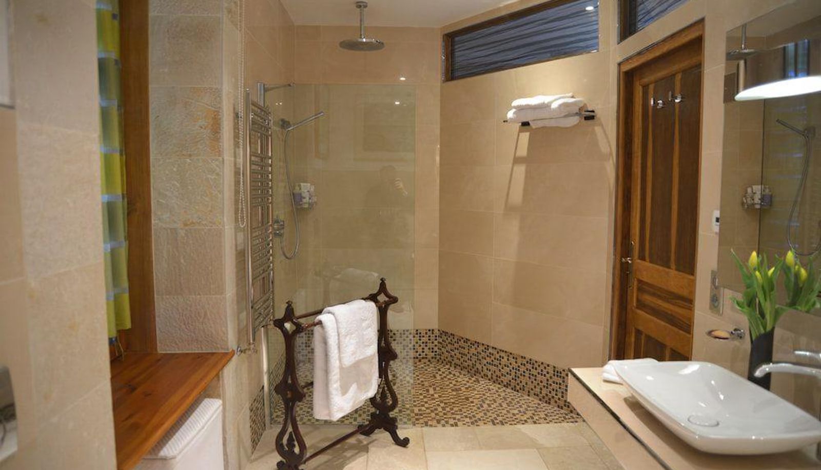 Bathroom - Les Deux Chèvres
