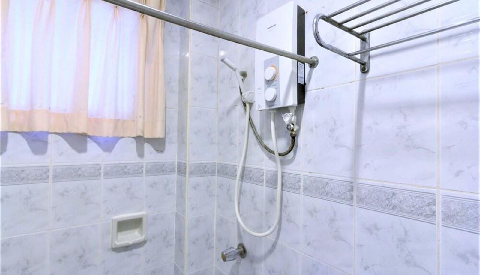 Bathroom - ZEN Rooms Zapatera